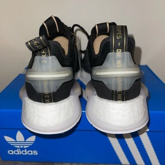 COPY - 🆕Women’s Adidas NMD V3 Size 9 NIB - Picture 6 of 11